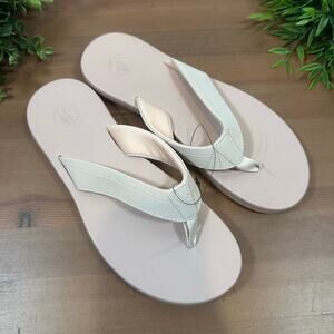 NWOT Body Glove Women's Pink Flip Flop Sandals Size 10